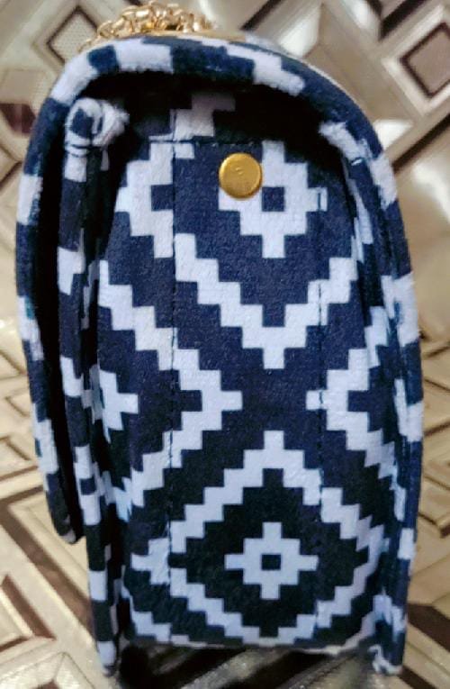 Cross-body Bag - Image 5