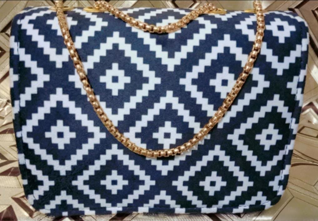 Cross-body Bag - Image 4